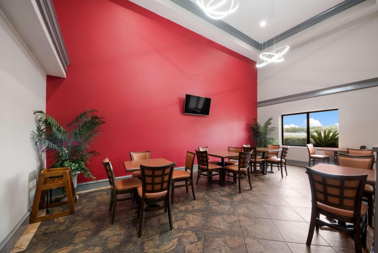 Surestay Plus Hotel By Best Western San Antonio North Exterior photo