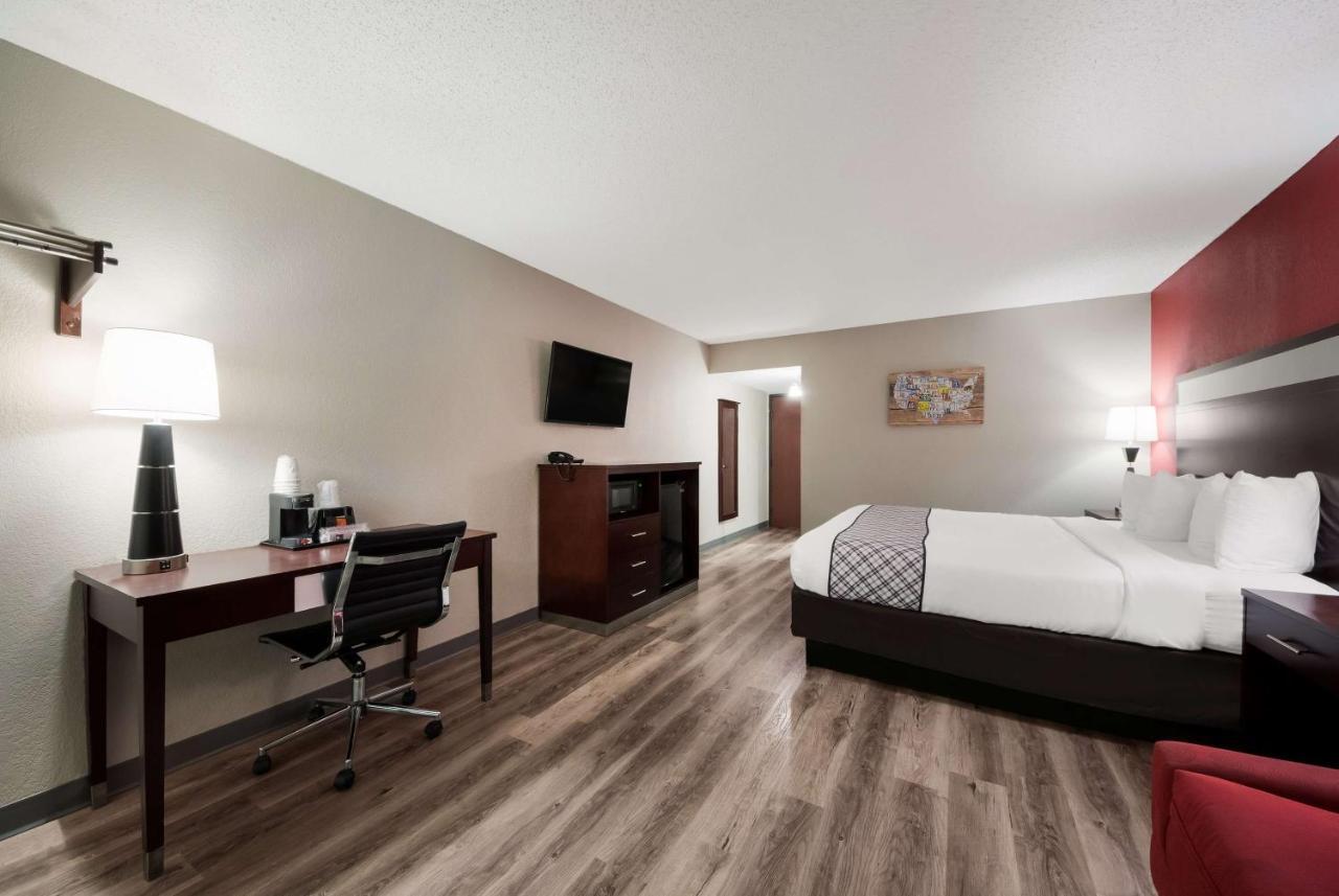 Surestay Plus Hotel By Best Western San Antonio North Exterior photo