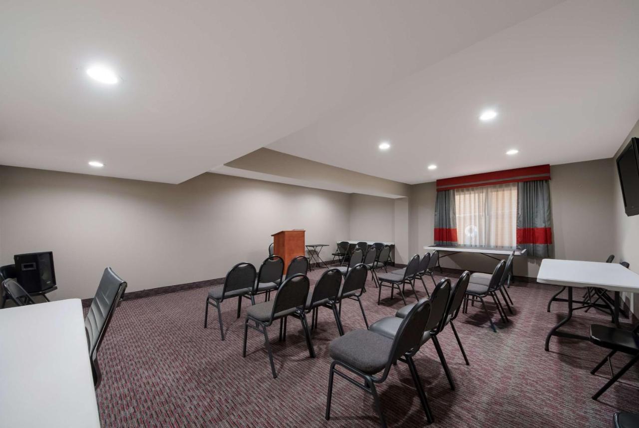 Surestay Plus Hotel By Best Western San Antonio North Exterior photo