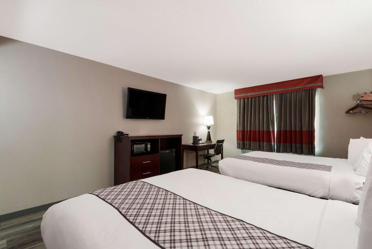 Surestay Plus Hotel By Best Western San Antonio North Exterior photo