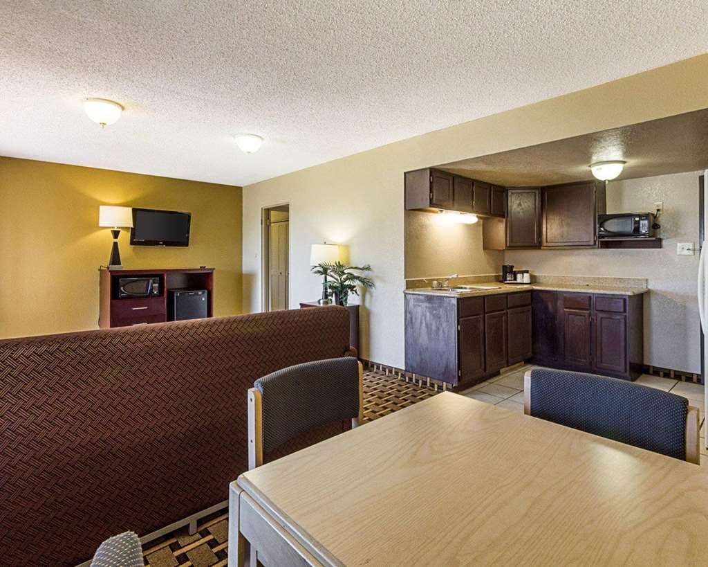 Surestay Plus Hotel By Best Western San Antonio North Room photo
