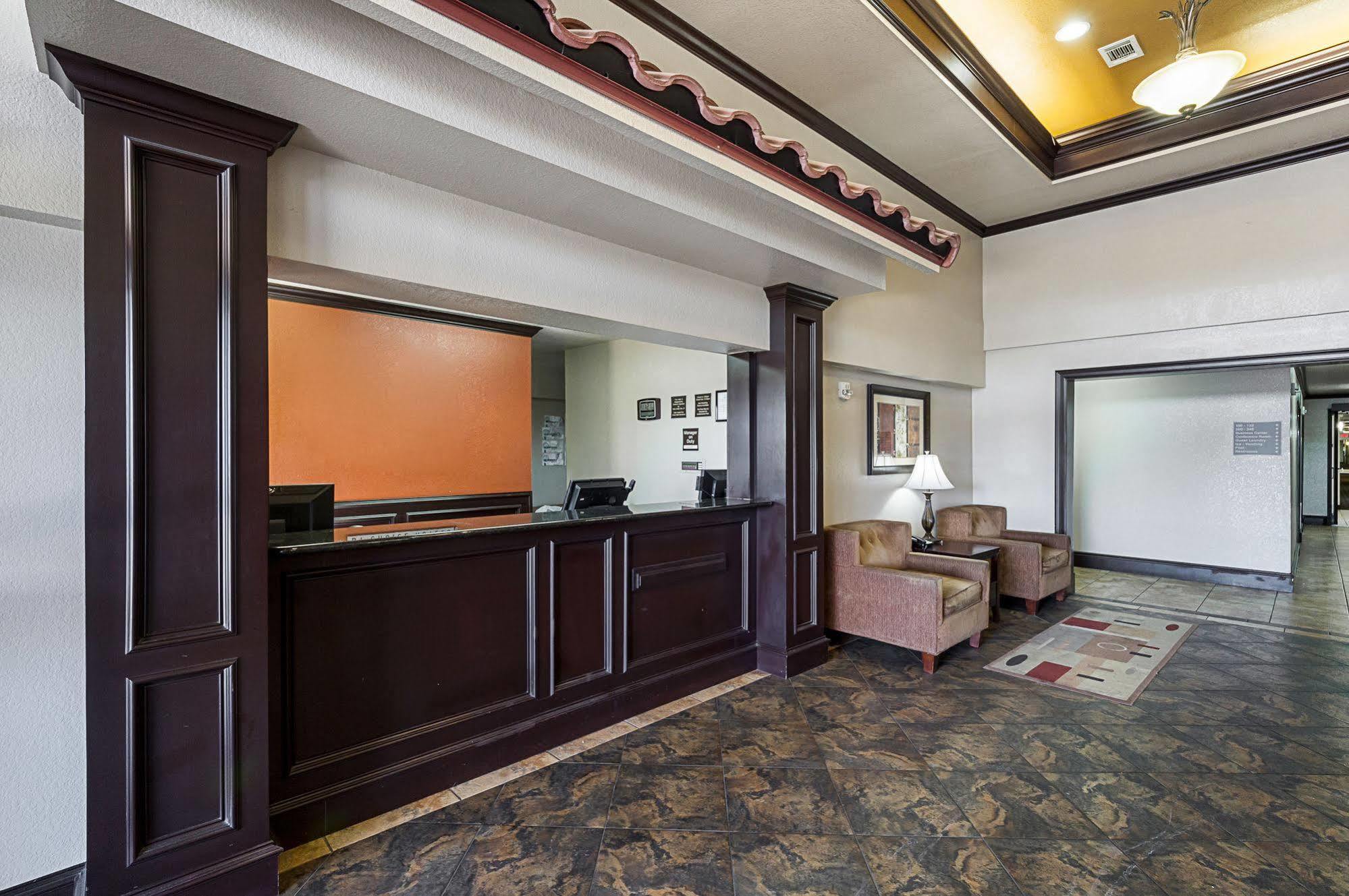 Surestay Plus Hotel By Best Western San Antonio North Exterior photo