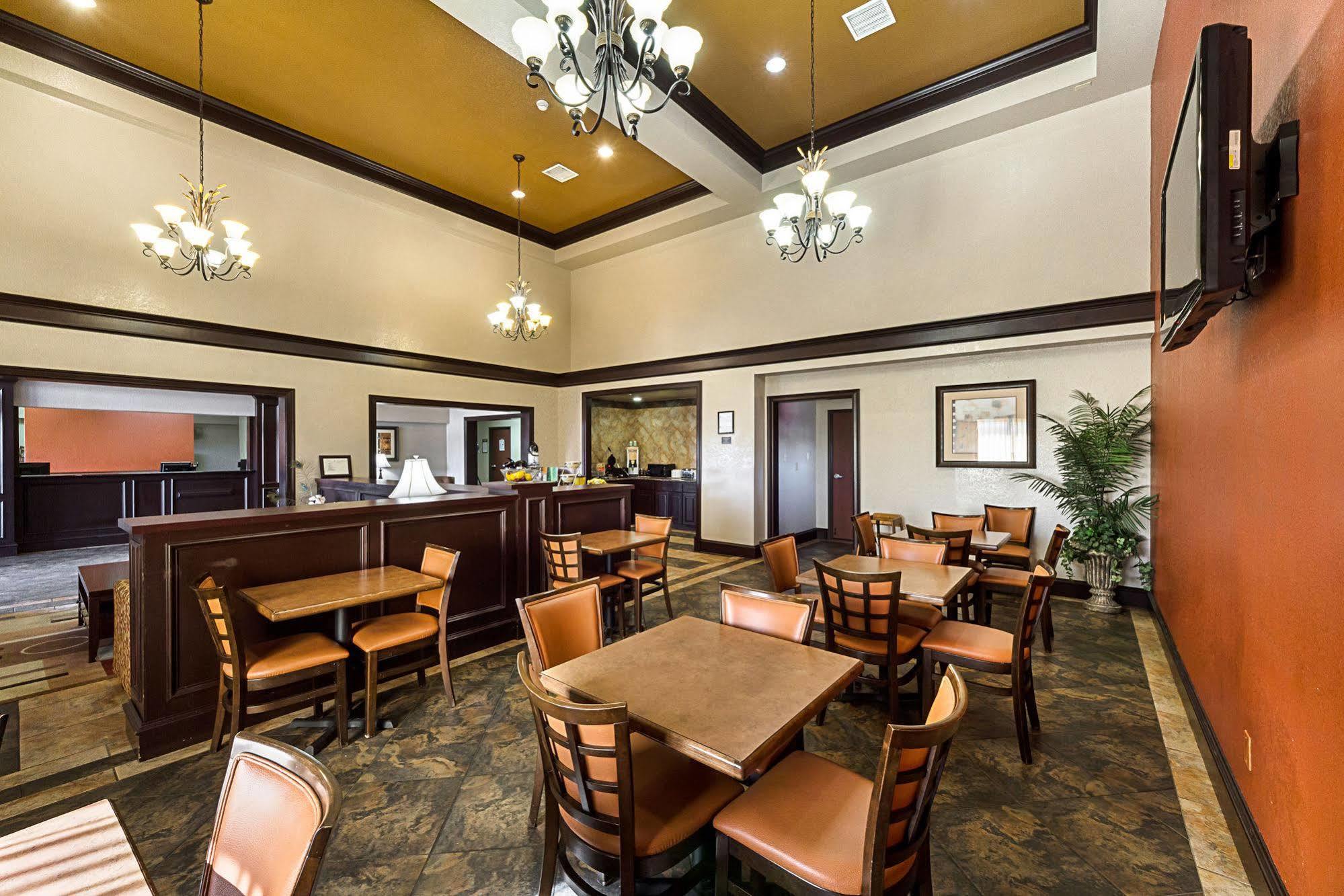 Surestay Plus Hotel By Best Western San Antonio North Exterior photo
