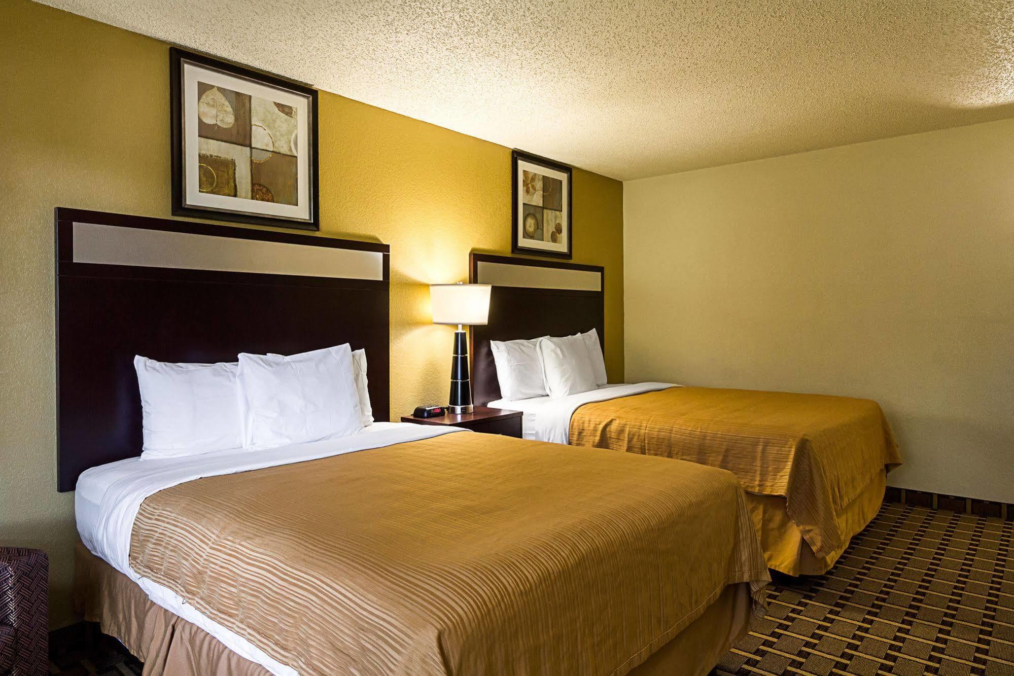 Surestay Plus Hotel By Best Western San Antonio North Exterior photo